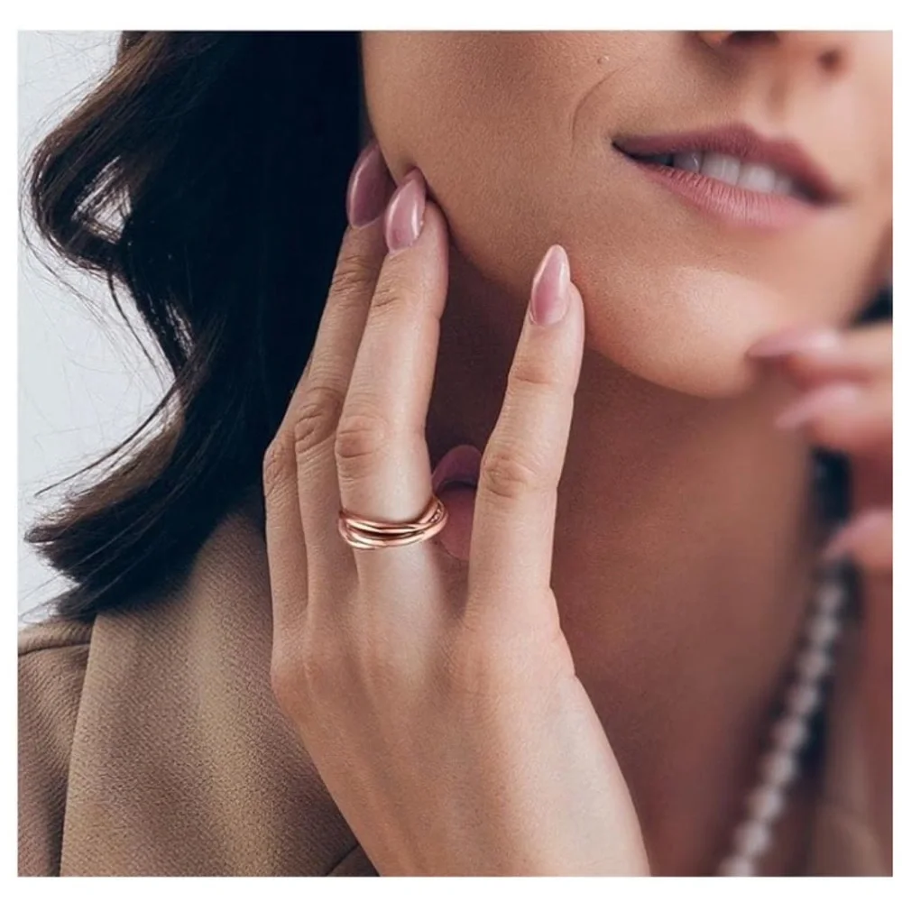 Rose Gold Interconnected Anxiety Fidget Rings - Picture 6 of 9